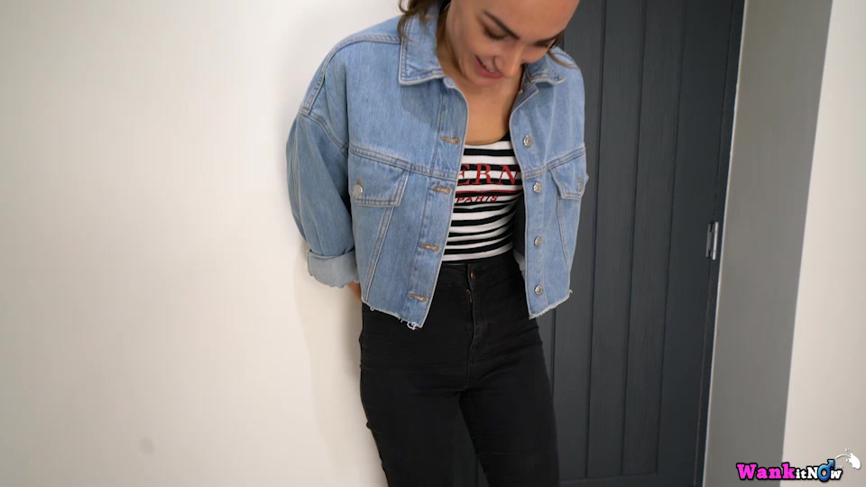Laura - Old Friends - Sexy Videos - WankitNow