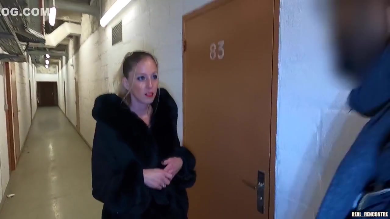 A Rich Frenchwoman Cheats On Her Boyfriend To Fuck In A Cellar With Black People!!