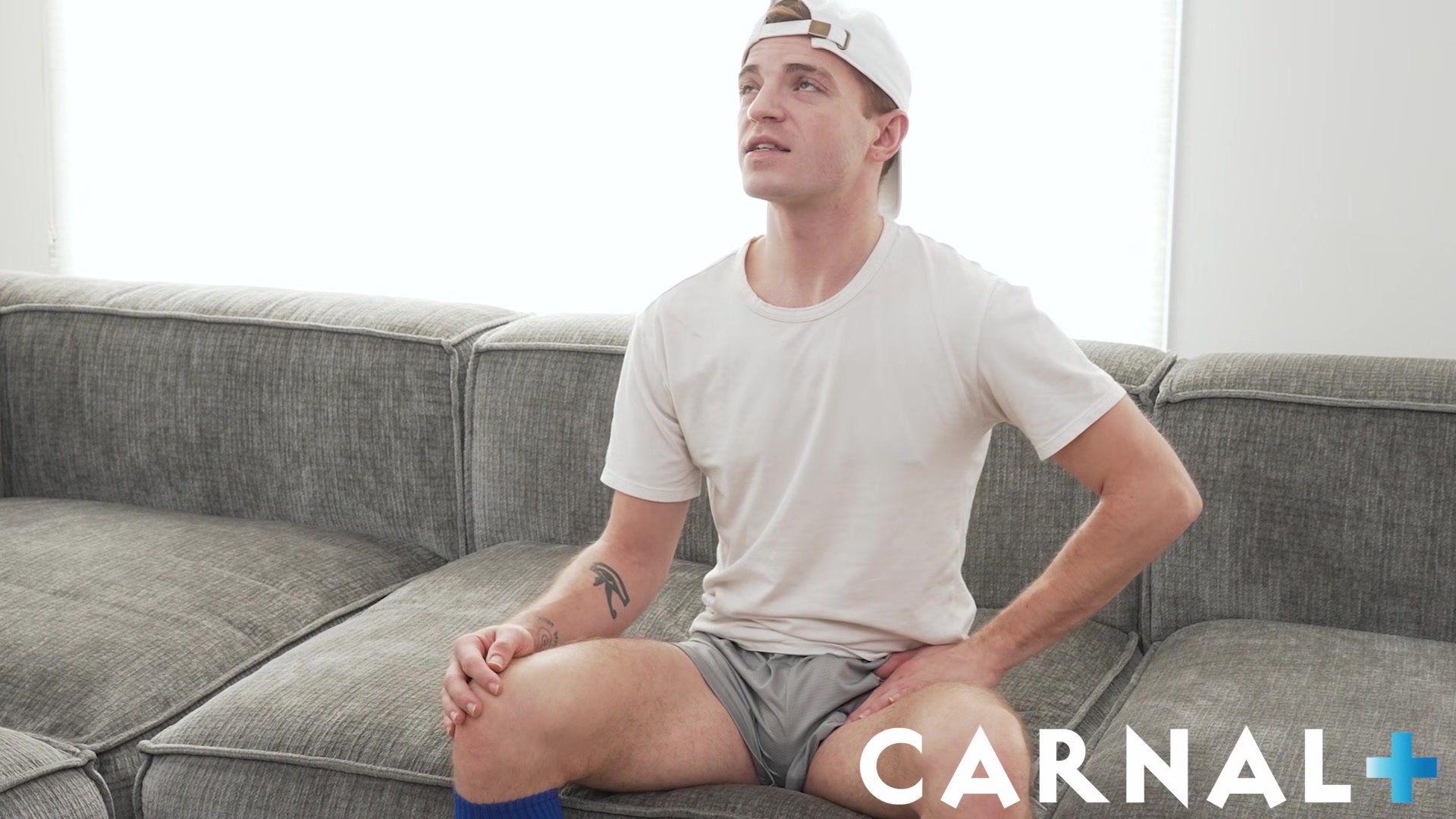 TwinkTop - Twink Tom Bentley barebacks his chunky hunky sports coach