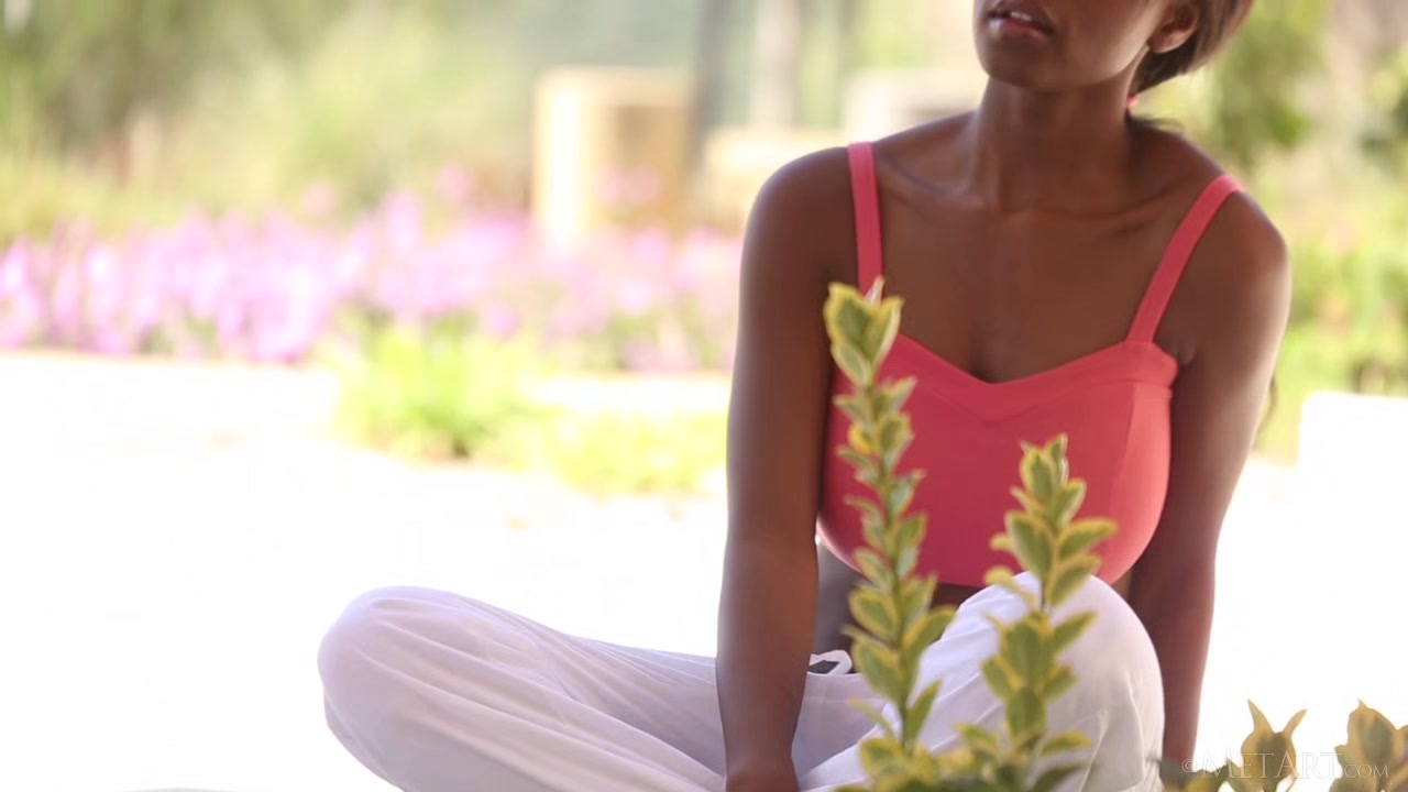 Ditona - Jezabel Vessir - Met-Art