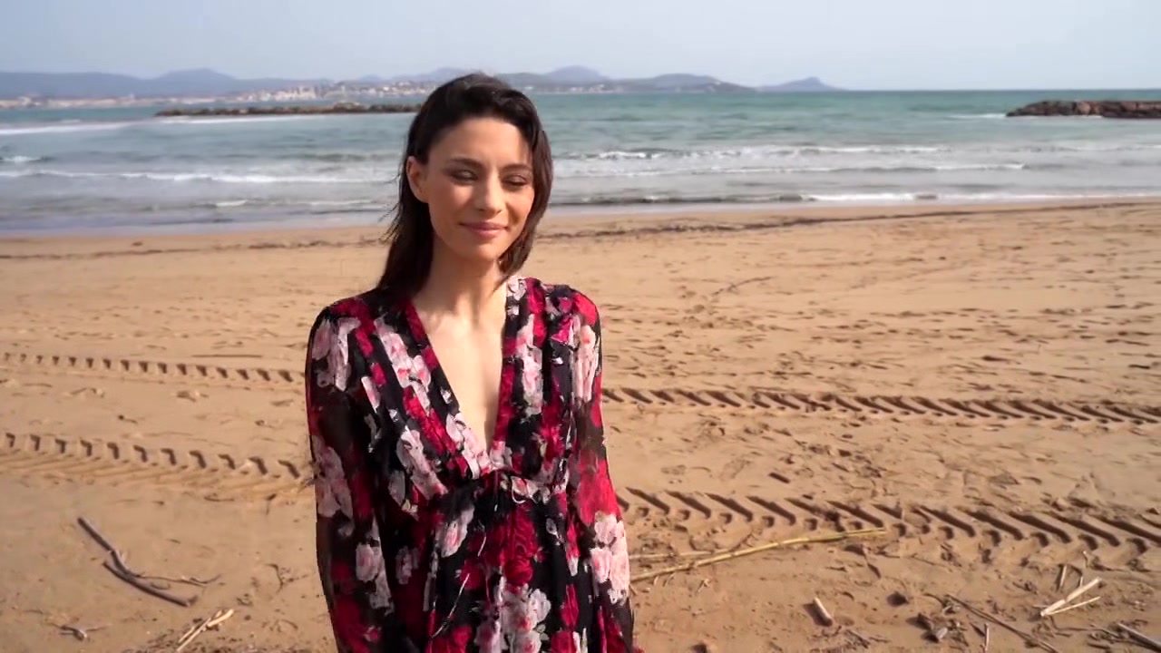 Naomie Ricci is perverted without limits by Pam... - Jacquie et Michel TV