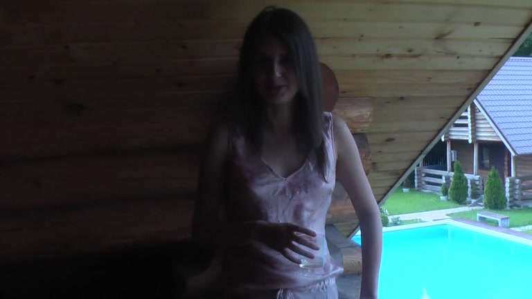 Gorgeous skinny girl has one-time paty sex