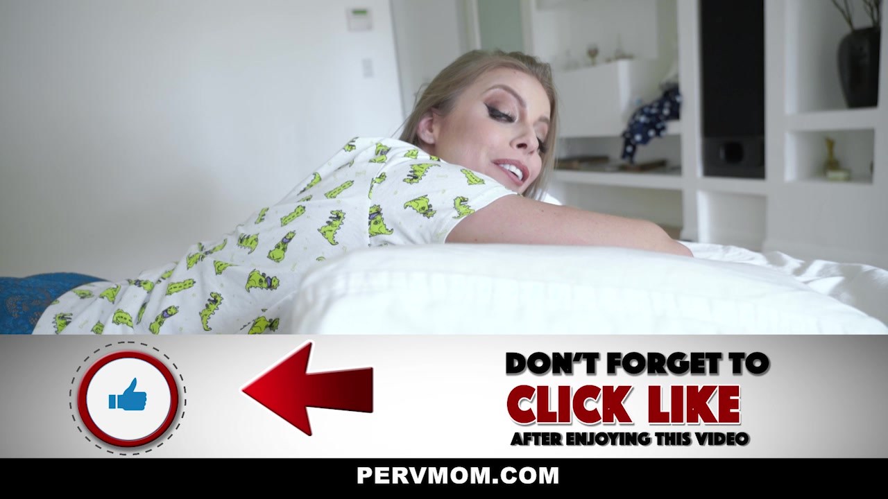 Britney Amber In Soccer Stepmama Drama