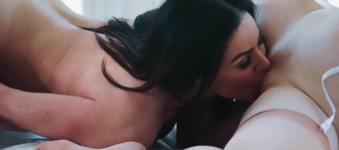 Charlotte Stokely And Kendra Lust In Eats Ass And Pussy In Lesbian Sex Fest 8 Min