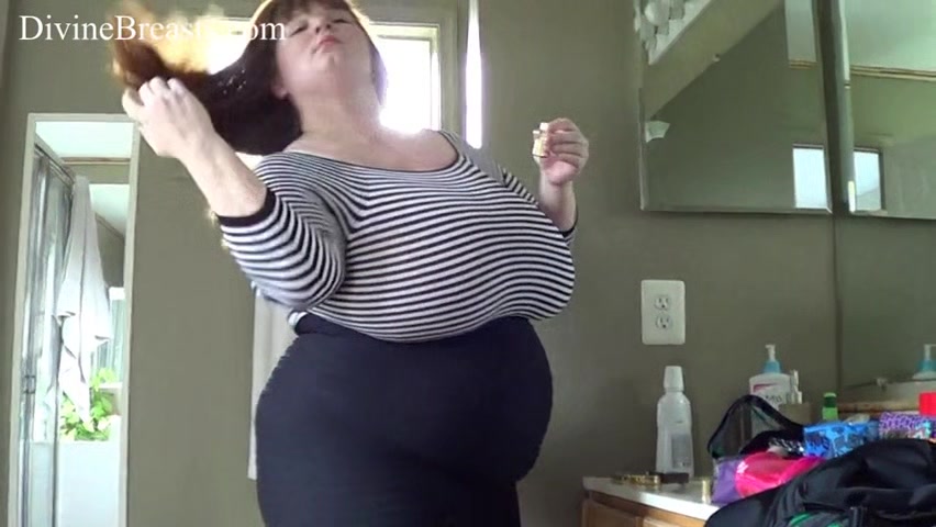 BBW Boobs Behind the Scenes