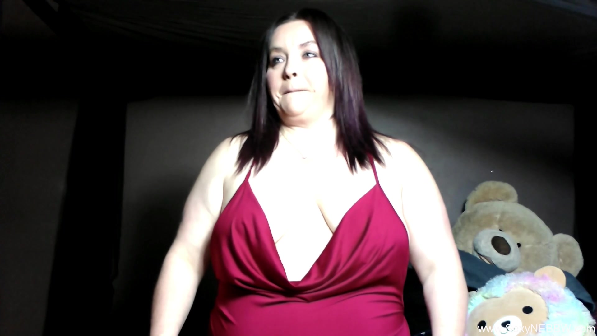 Sexy Bbw Huge Dildo And Cock In Sex Chair - Sexynebbw