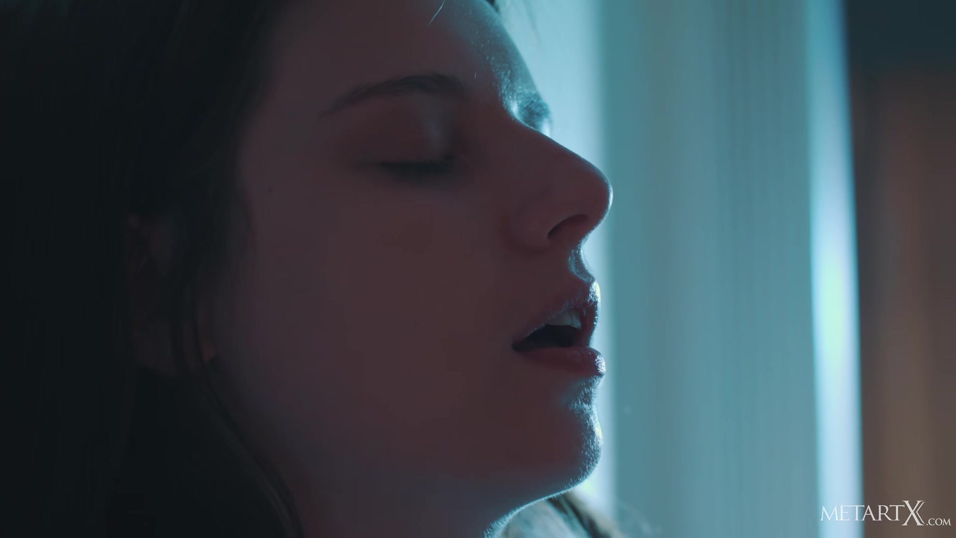 Touch of Water - Sienna - MetartX
