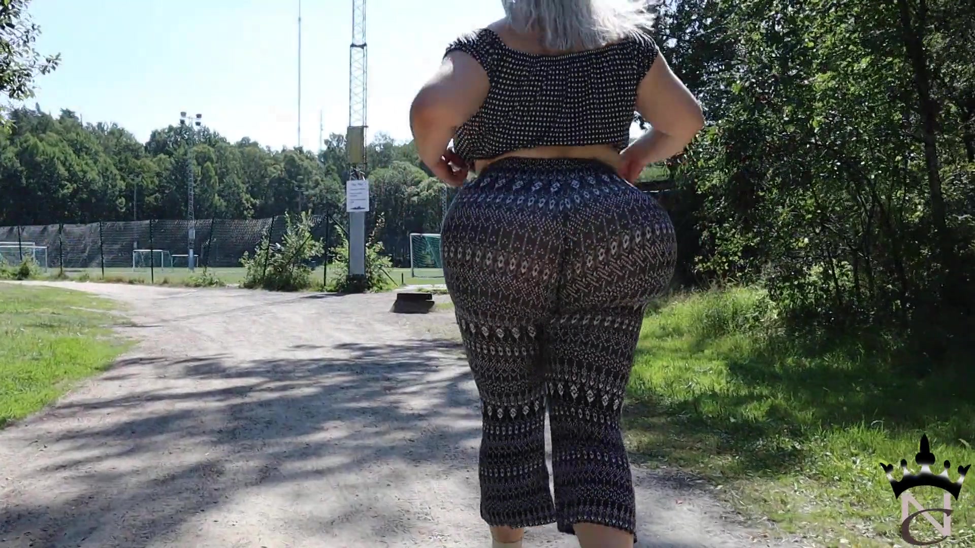 Slomo Walk Yoga Tights - Sex Movies Featuring Natasha Crown
