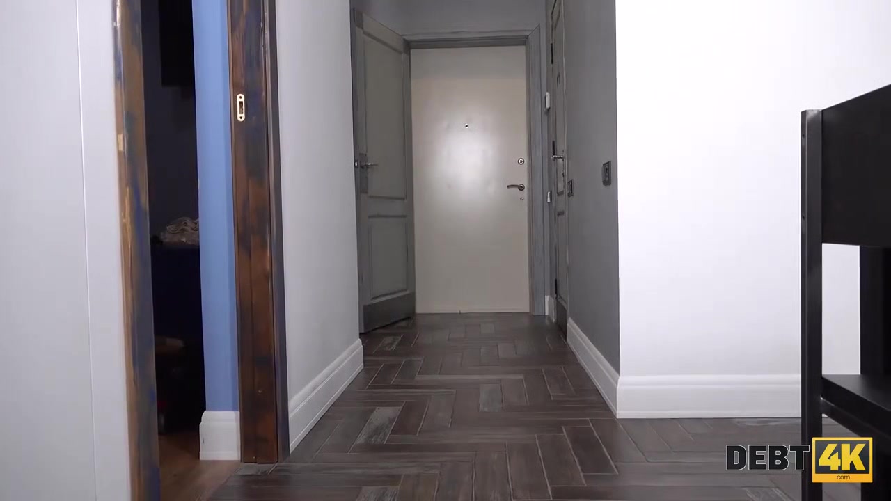 DEBT4k. Man cant say no when debtor offers her mouth and pussy
