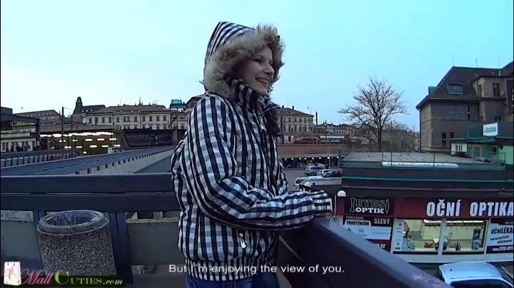 The Stranger is paying amateur Girls via clothing