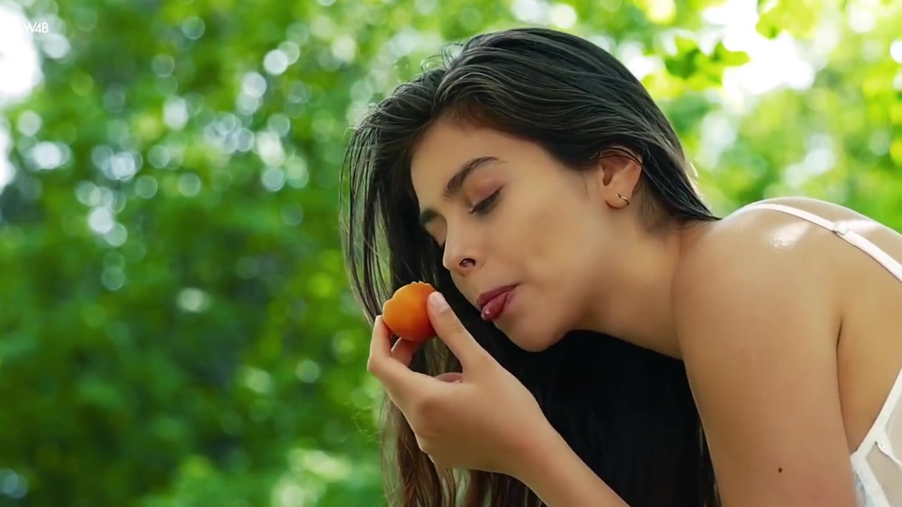Fruit Lover - Alissa Foxy