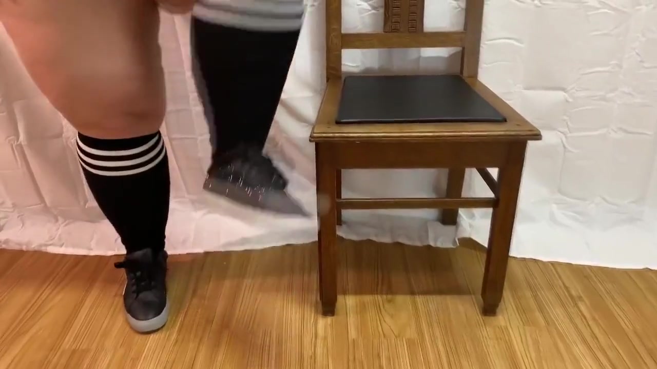 Daisy Dukes In Big Butt Fat Girl Sexy Dance Nin Closer Strip Tease Bbw Tight Denim Shorts Huge Ass