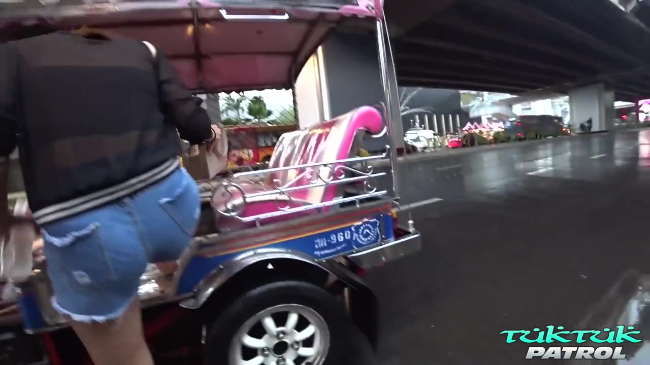 Cute Amateur Blue - TukTukPatrol