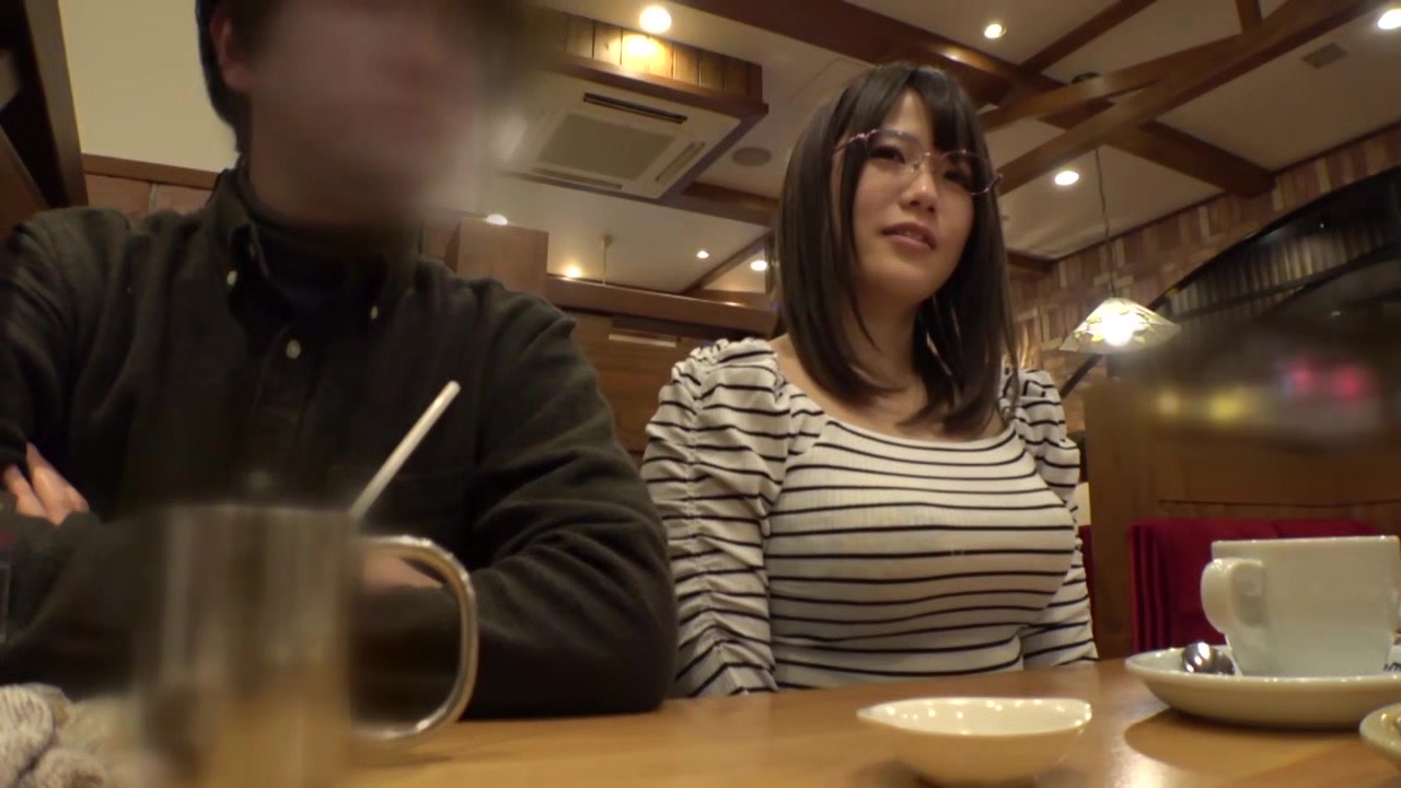 0001250_爆乳のぽっちゃり日本人女性がガン突きされる素人ナンパ痙攣イキ淫らな行為