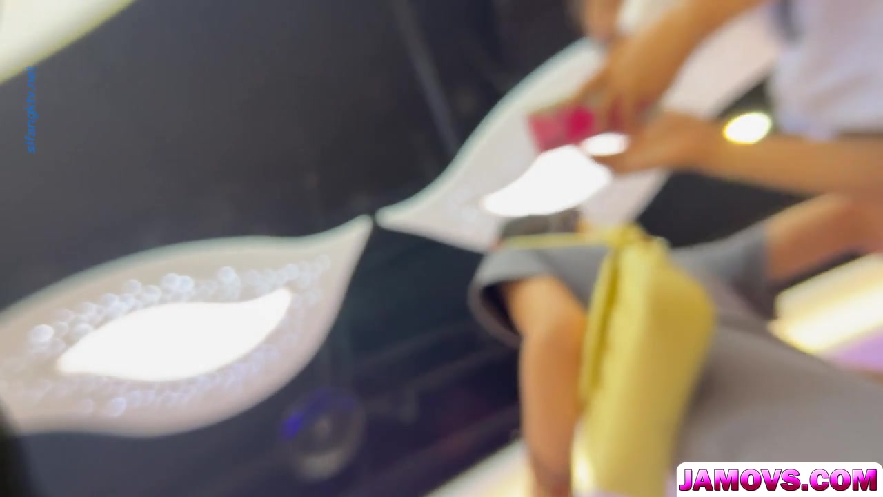 Asian outcall prostitute satisfies her horny client