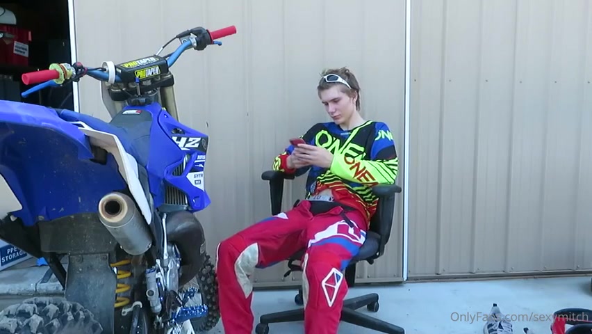Dirtbike Jerk Off Video