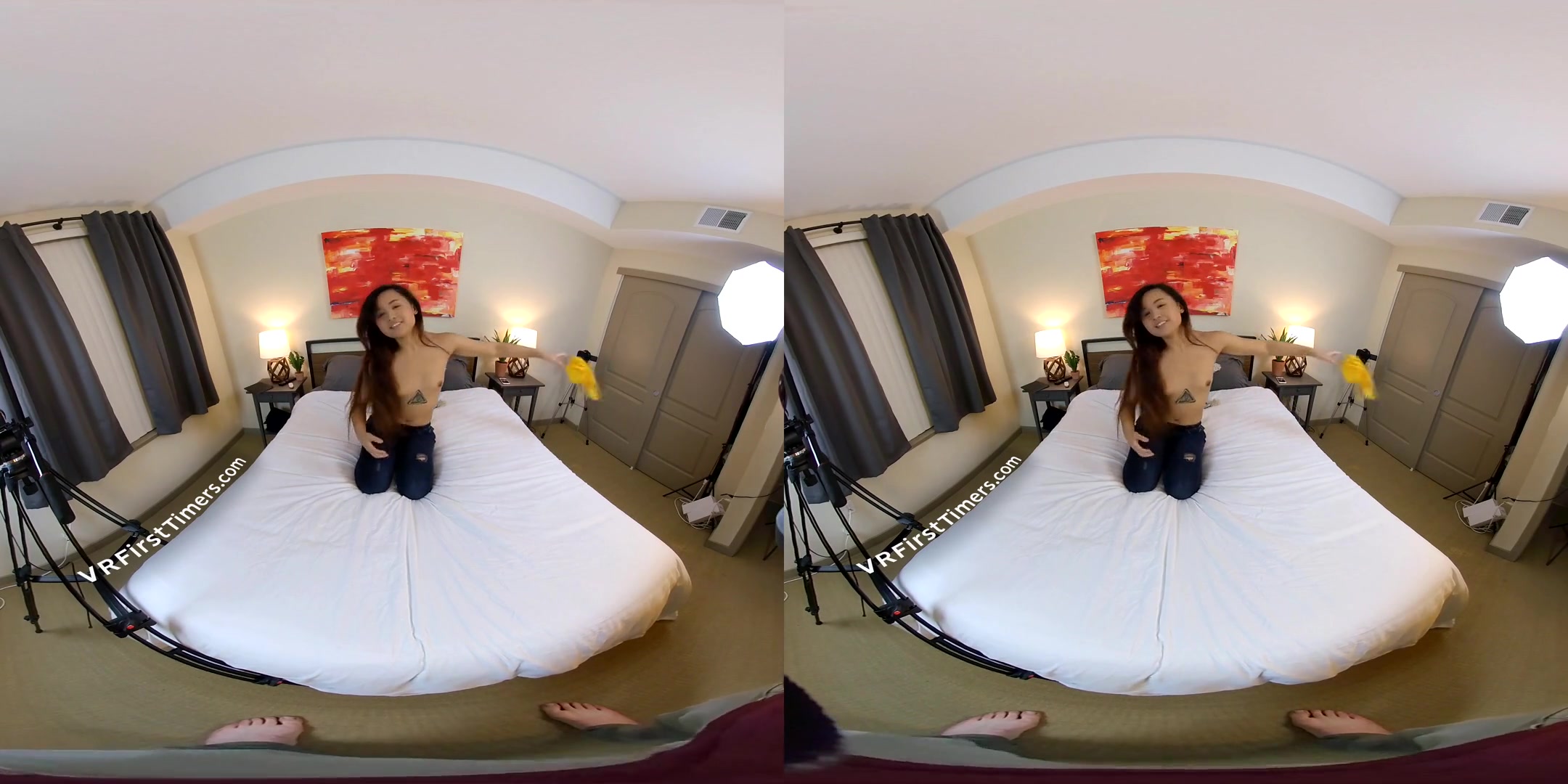 AMATEUR VR PORN Elle Voneva's First VR Shoot