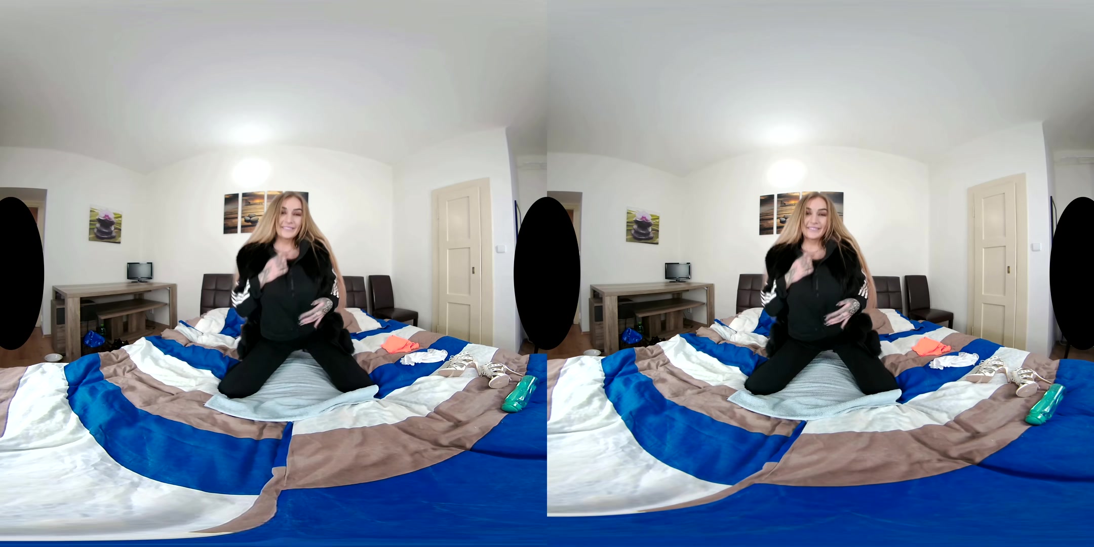 Daisy Lee: Wet T-Shirt - POVcentralVR