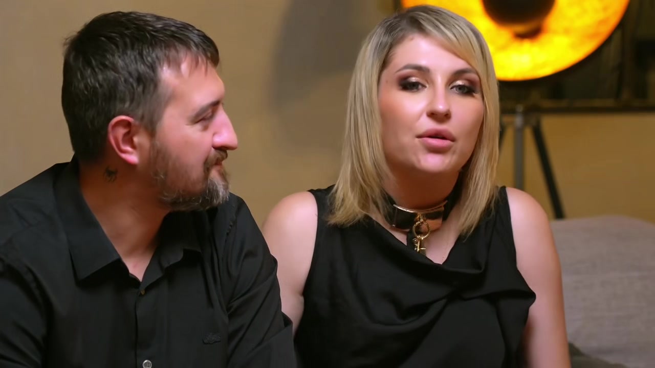 Tracy doesn't have much time to talk... - Jacquie et Michel TV
