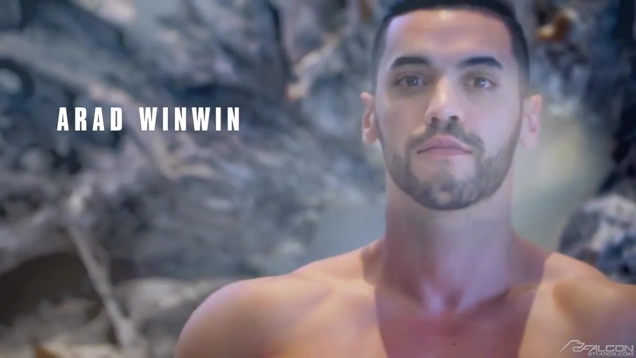 Alam Wernik And Arad Winwin In Escorted By Outdoors