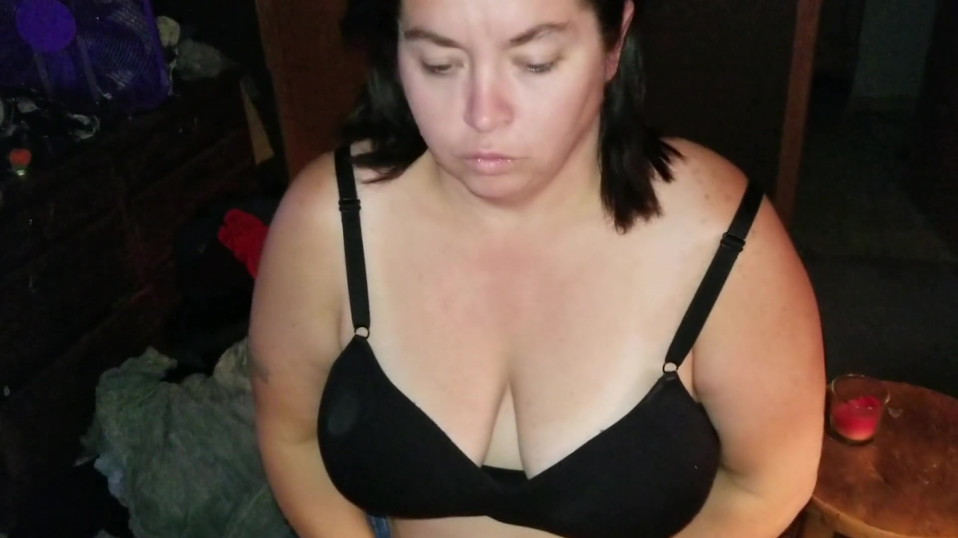 Sexy Bbw Fucks With Condom Sucks Cum Out Of It - Sexynebbw
