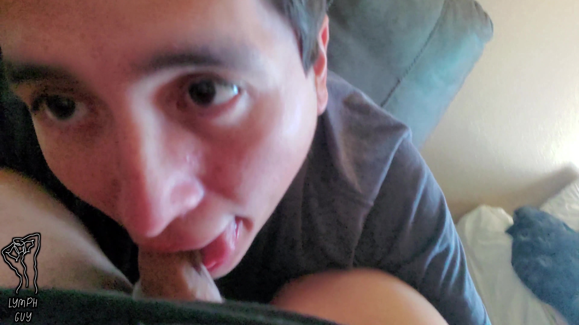Younger Guy Sucks On Daddys Cock Like A Good Boy & Gets A Tasty Suprise