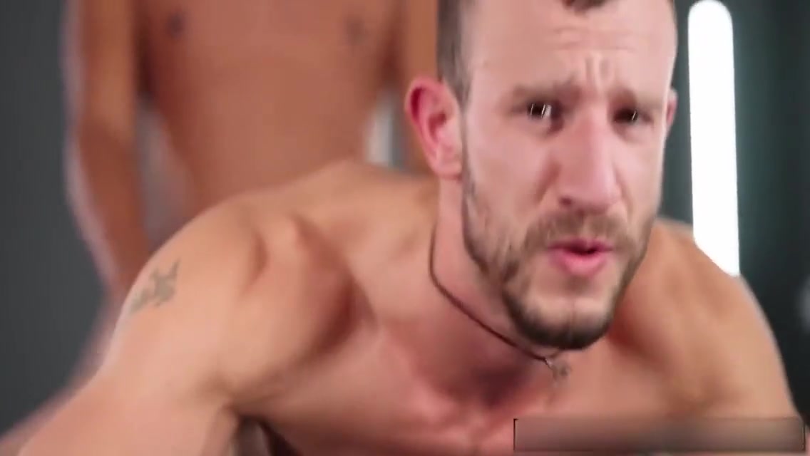 Horny Bottom And Gay Porn In Gets Barebacked By Huge Dick 20 Min