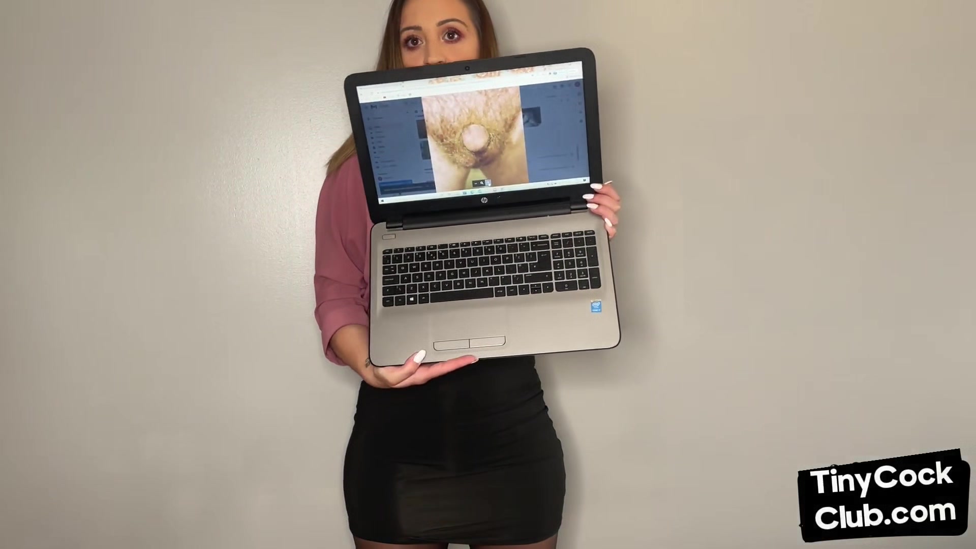 SPH solo GF talks dirty in her femdom video about tiny cocks