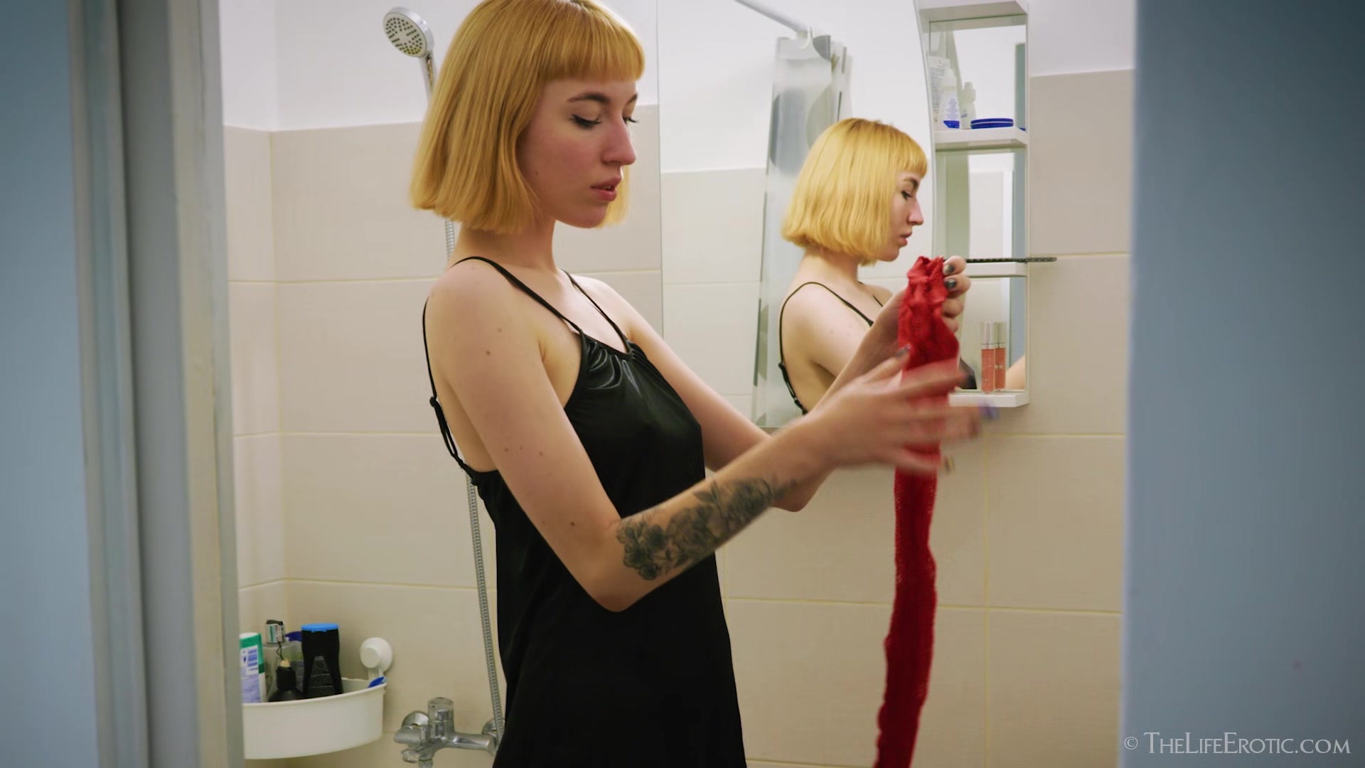 Red Pantyhose 2 - Lilly Mays