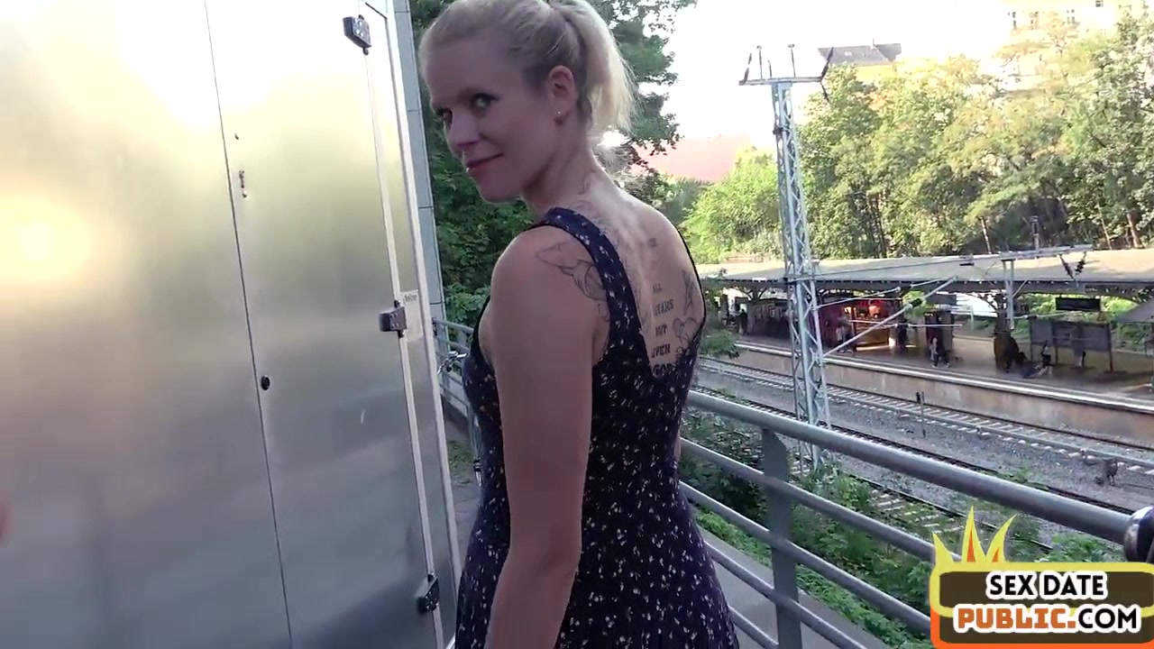 Inked public babe fucked by sex date outdoor in amateur sex