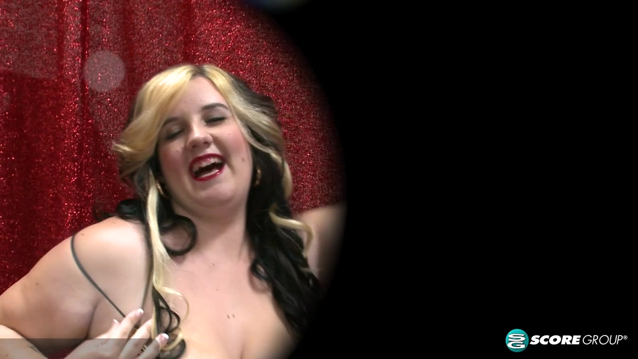 Marilyn White in the Jiggle Room