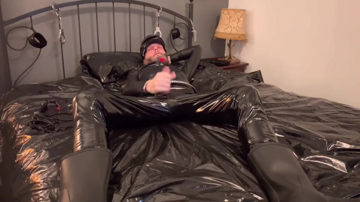 Having Of Fun In Latex And Pvc!