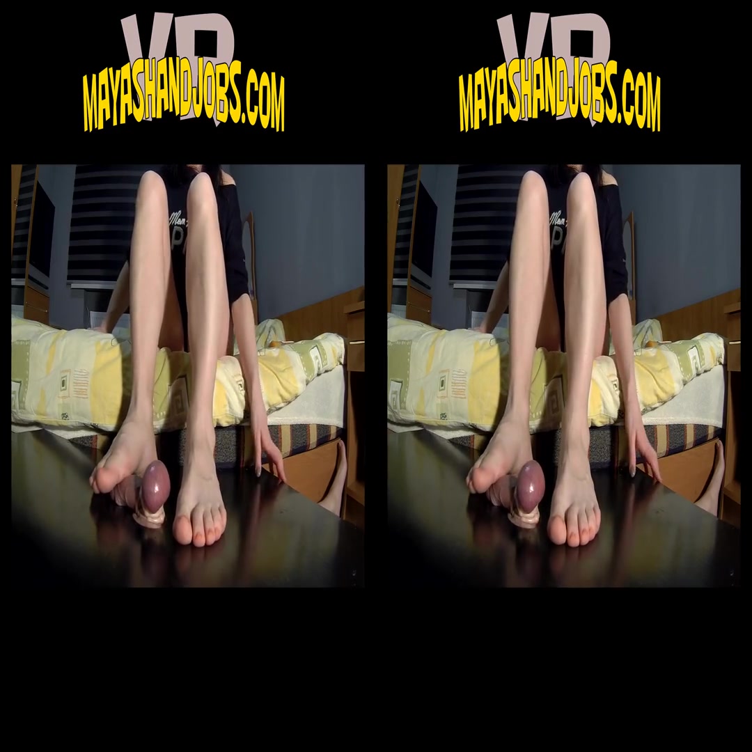 Maya in Footjob On The Cockboard - MayasHandjobsVR
