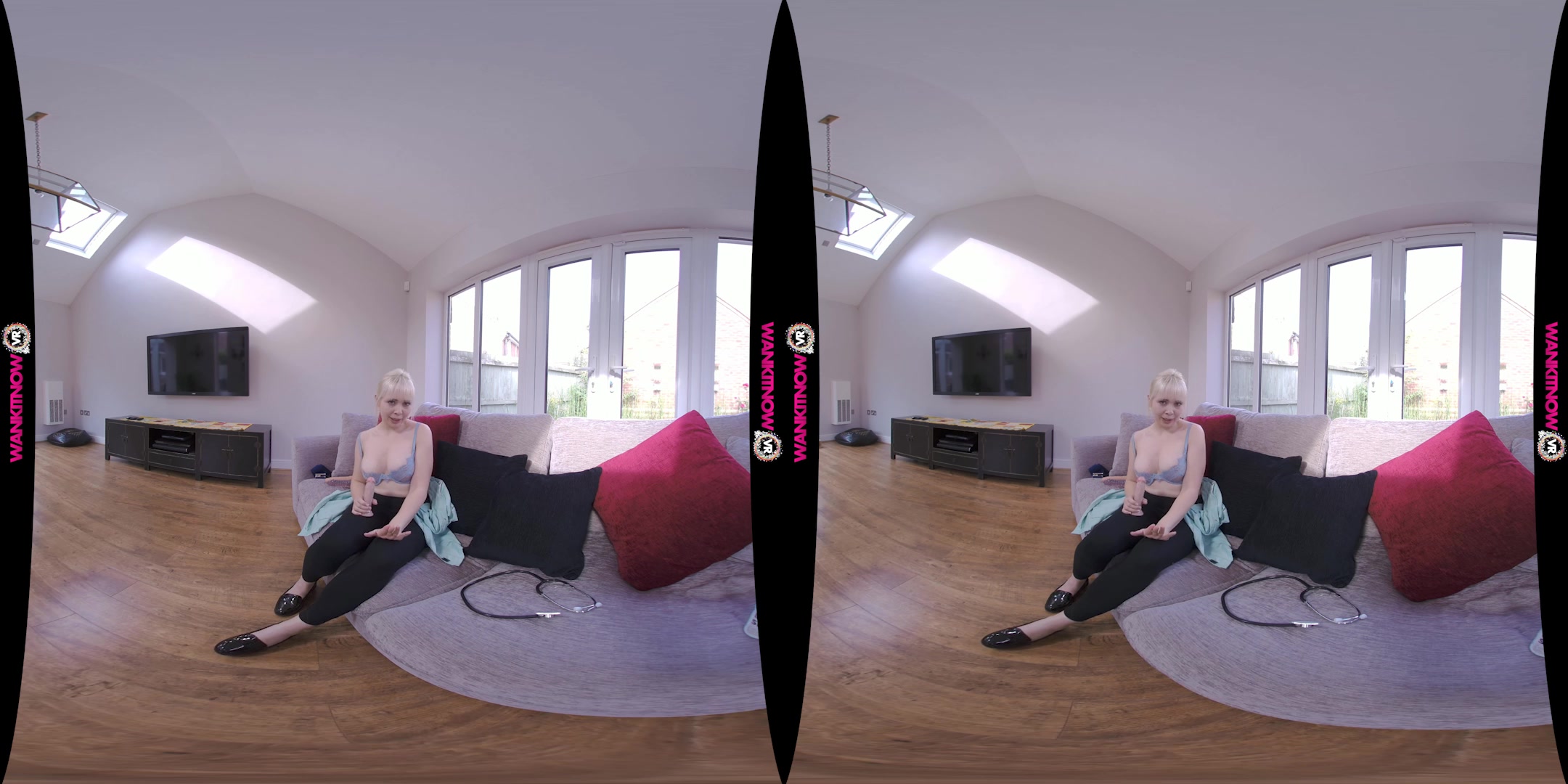 Wanking Addiction featuring Cherry English - WankitNowVR