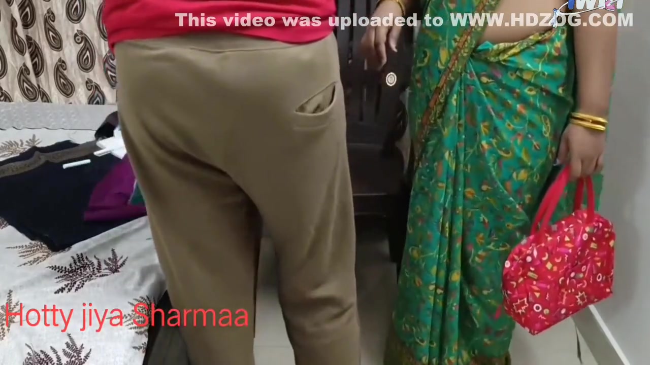 Public Tailor Seduces Desi Bhabhi For Sex In Her Shop full Movie 9 Min