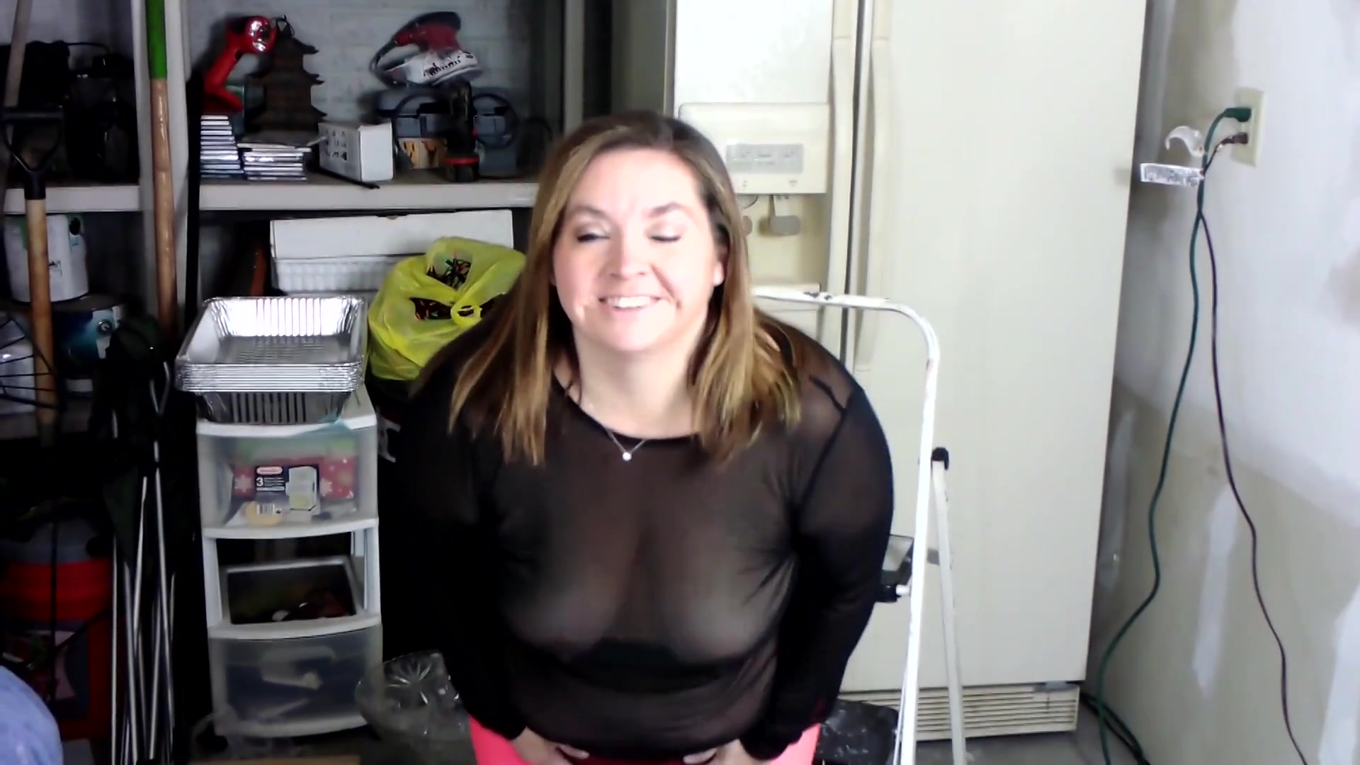 Sexy Bbw Face Fucked In A Garage - Sexynebbw
