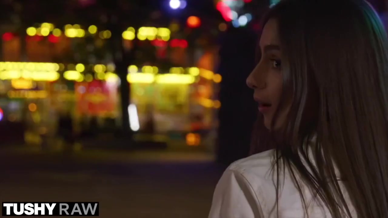 Tushy Raw In Perfect Petite Vanessa Gets Her Ass Stretched Out