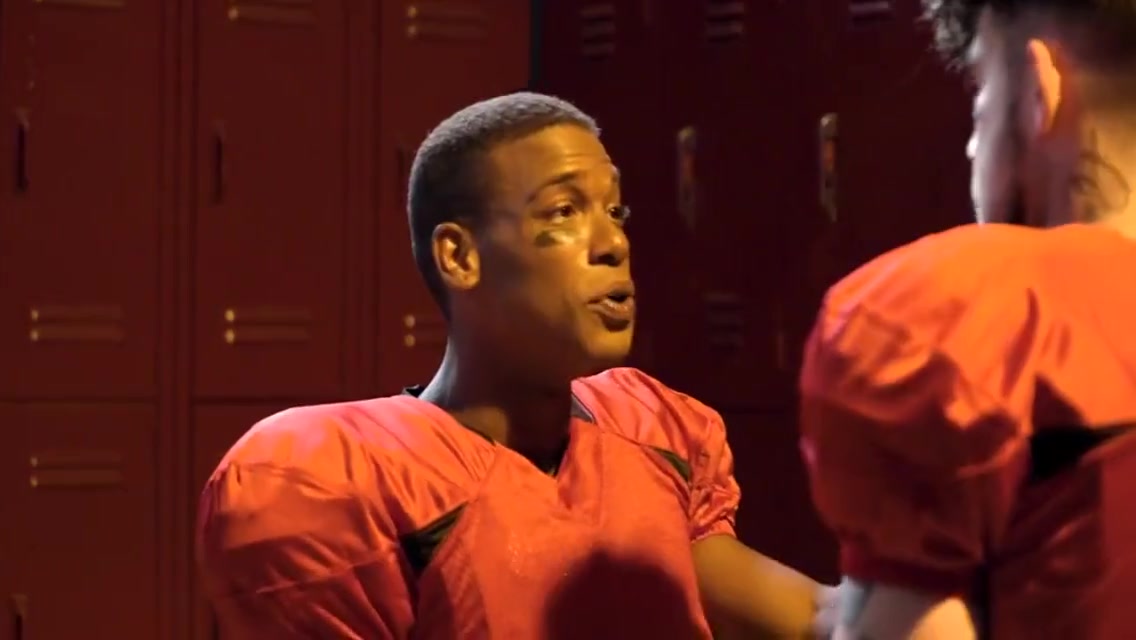 Gay Porn - White Stud Anally Fucked By Bbc Teammate In Locker Room 4 Min