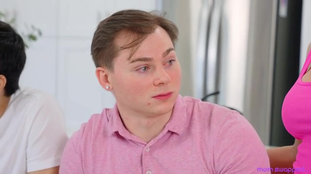 Romance Is Nice But Can You Fuck - S3:E7 - Momlover