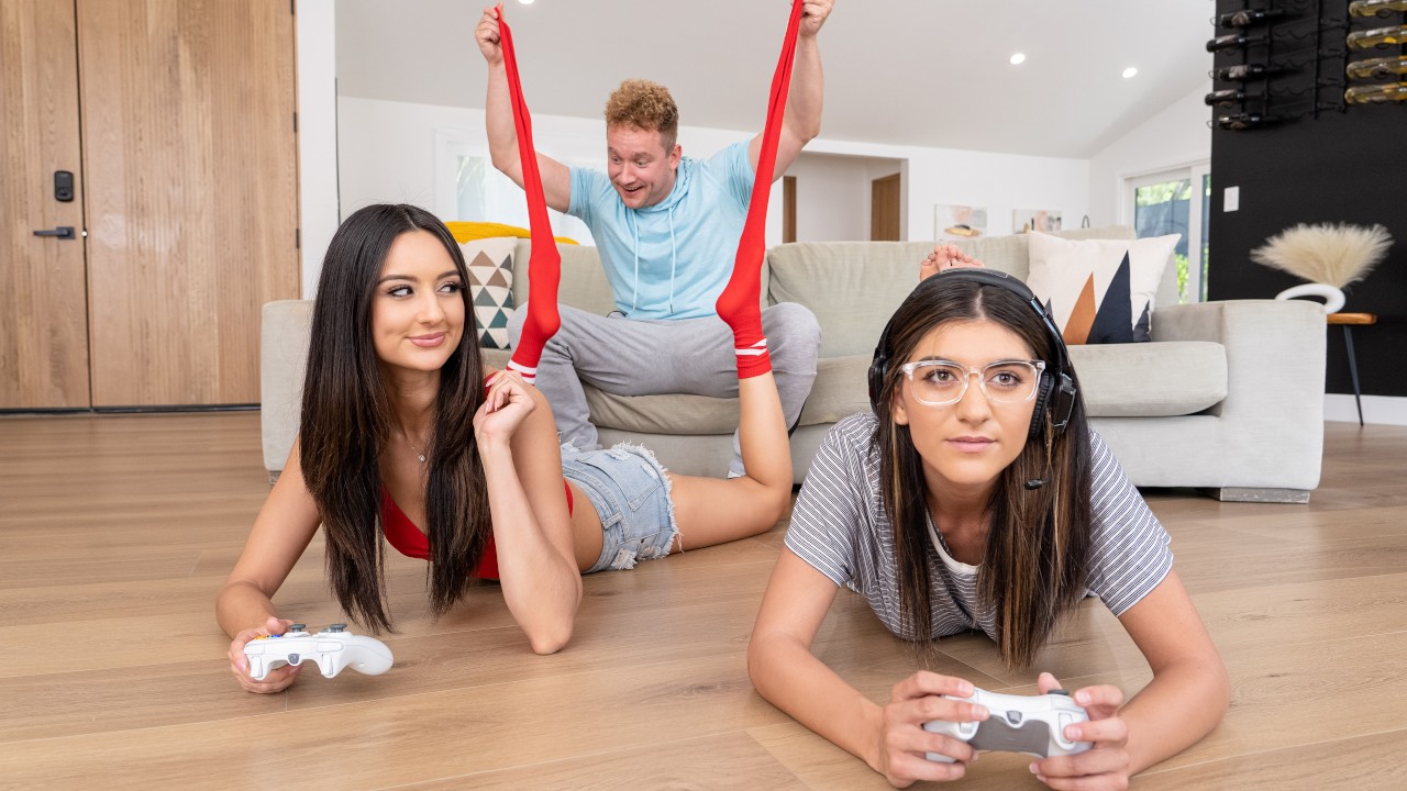 Fucking Gamer Roomie's BF Video With Van Wylde, Eliza Ibarra - RealityKings