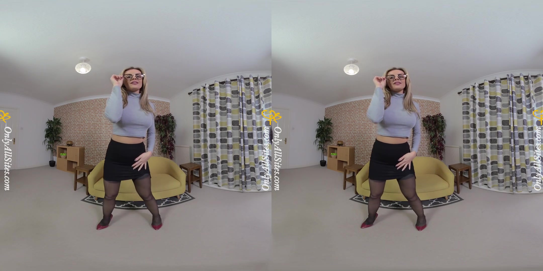 Amy Green - Nerdy Sexy Girl with Huge Tits - Big Tits Stockings Striptease