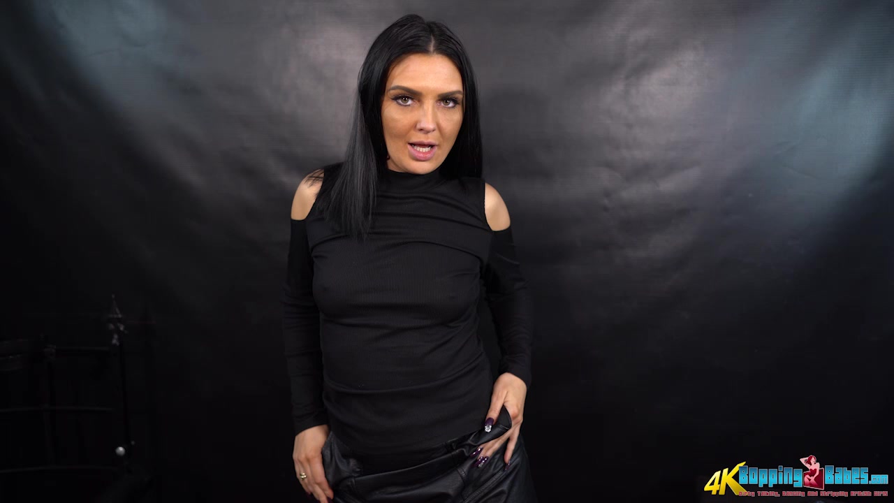 Roxee Couture - Fetish Club Dance - BoppingBabes
