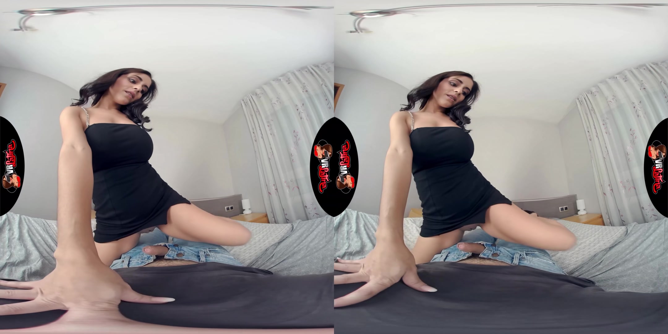 Beauty In Bed - VRLatina