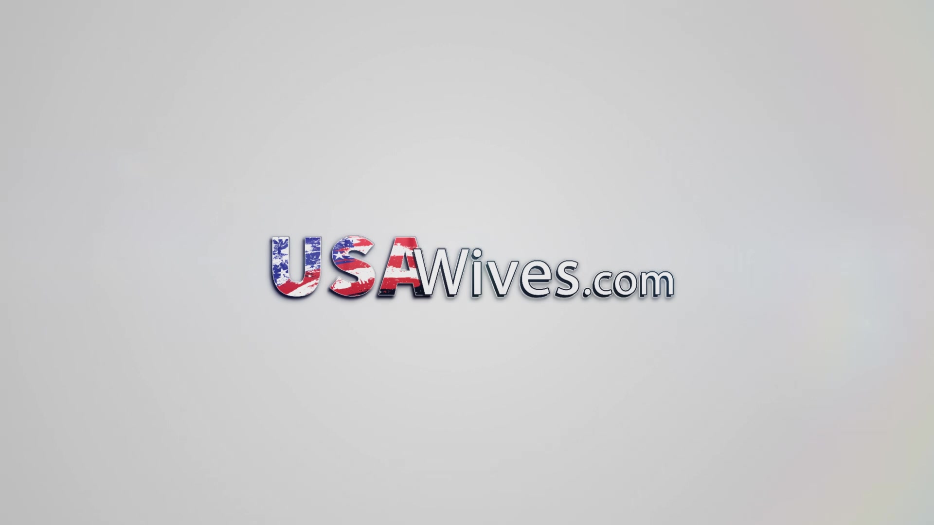 USAWIVES - Closeup of Karen's shaved mature pussy