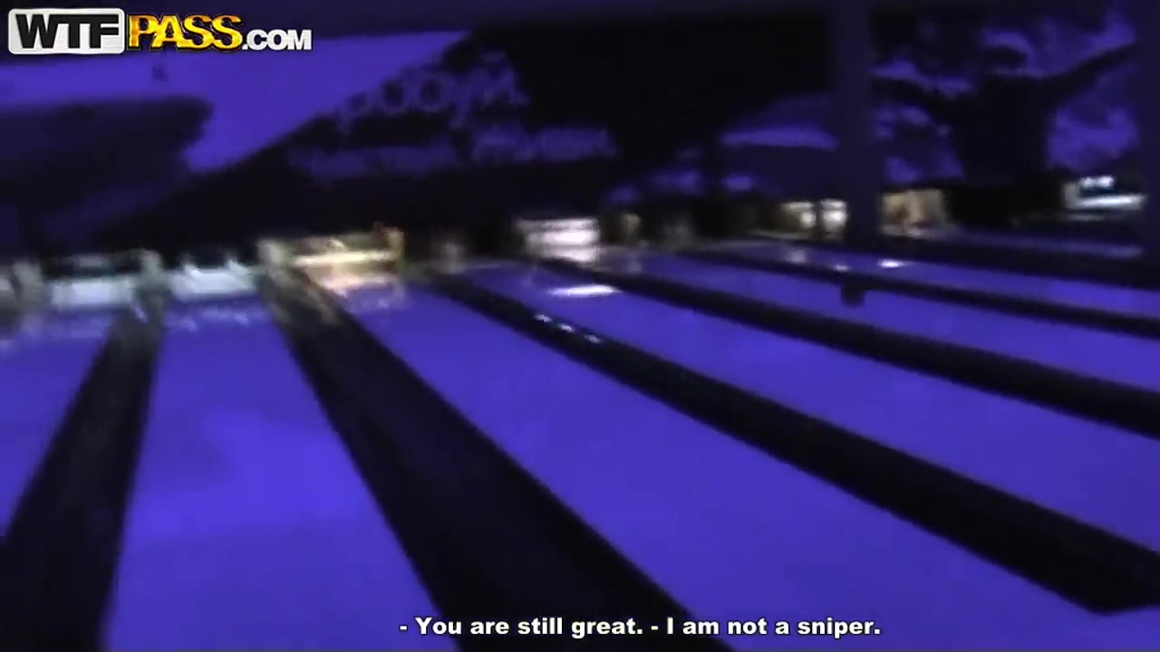 Man tries to seduce his GF to screw on camera