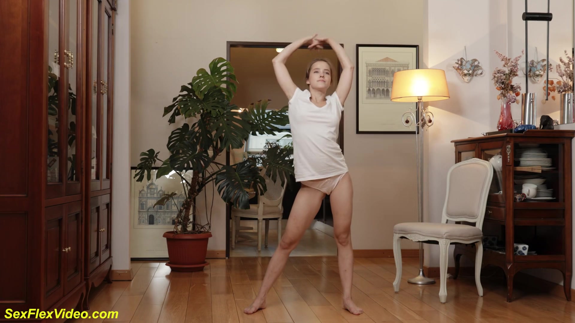 18yo Teen Fingering In Flexi Sex Positions