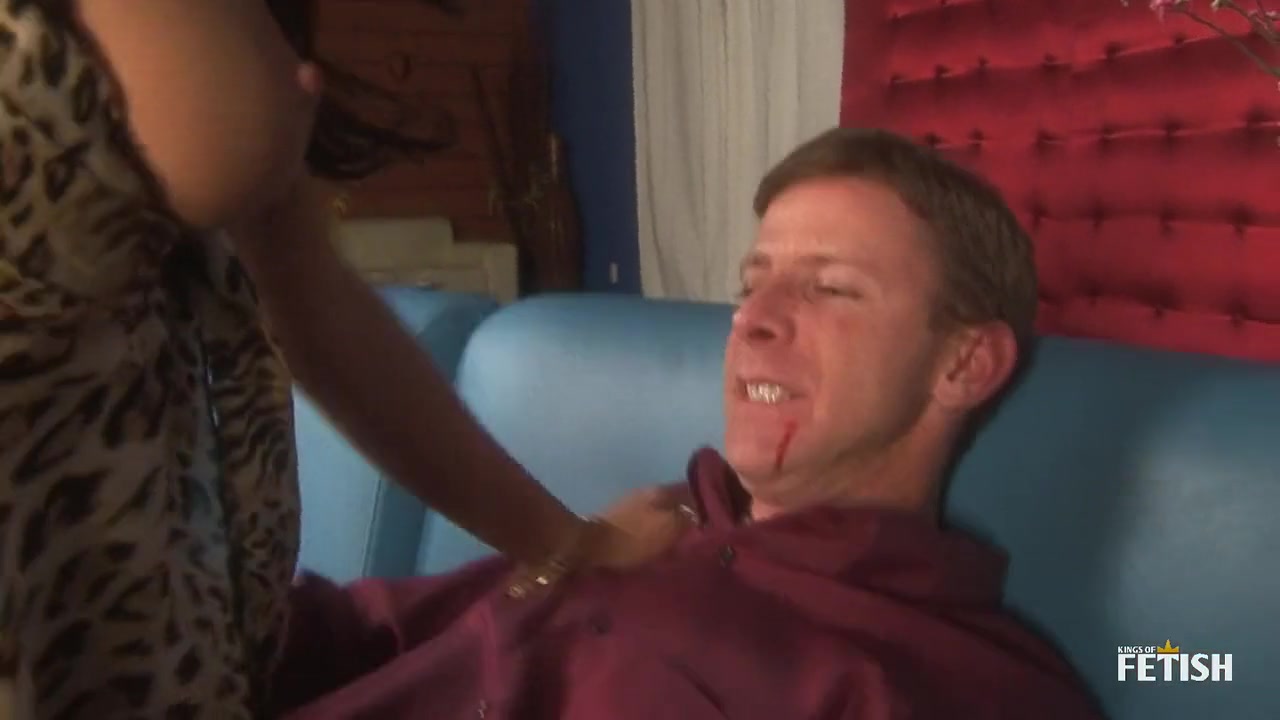 Sexy Brunette Teen Gets Her Cunt Rammed By Horny Older Man