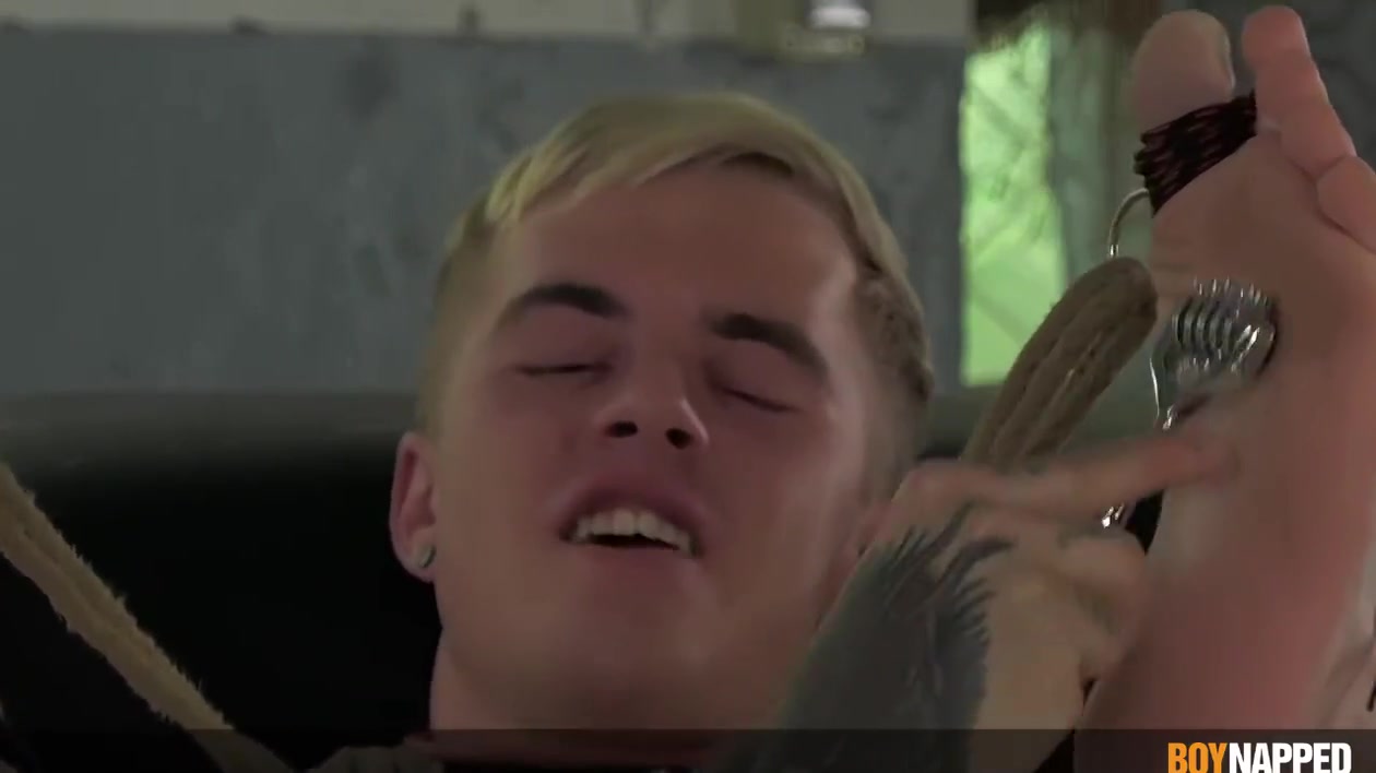 Tickling Foot Fetish And Toys - Jamie Kelvin And Xavier Sibley
