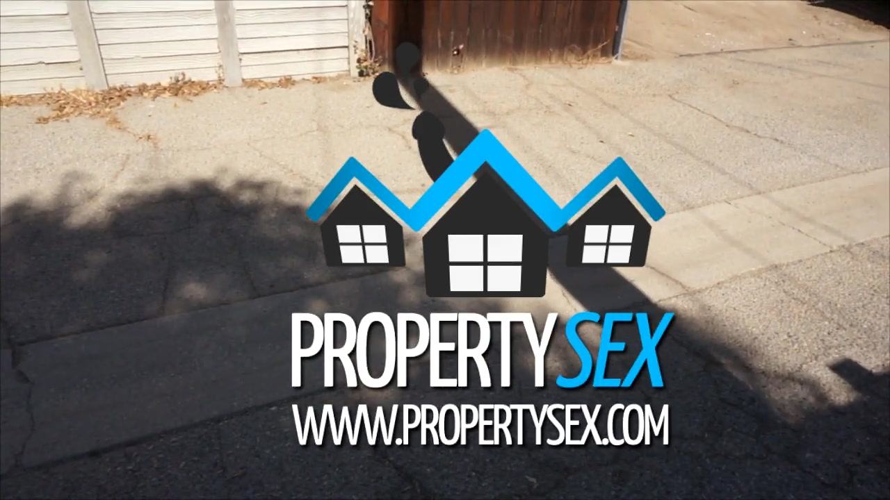 PropertySex Real Estate Agent Desperate to Sell House Fucks on Camera