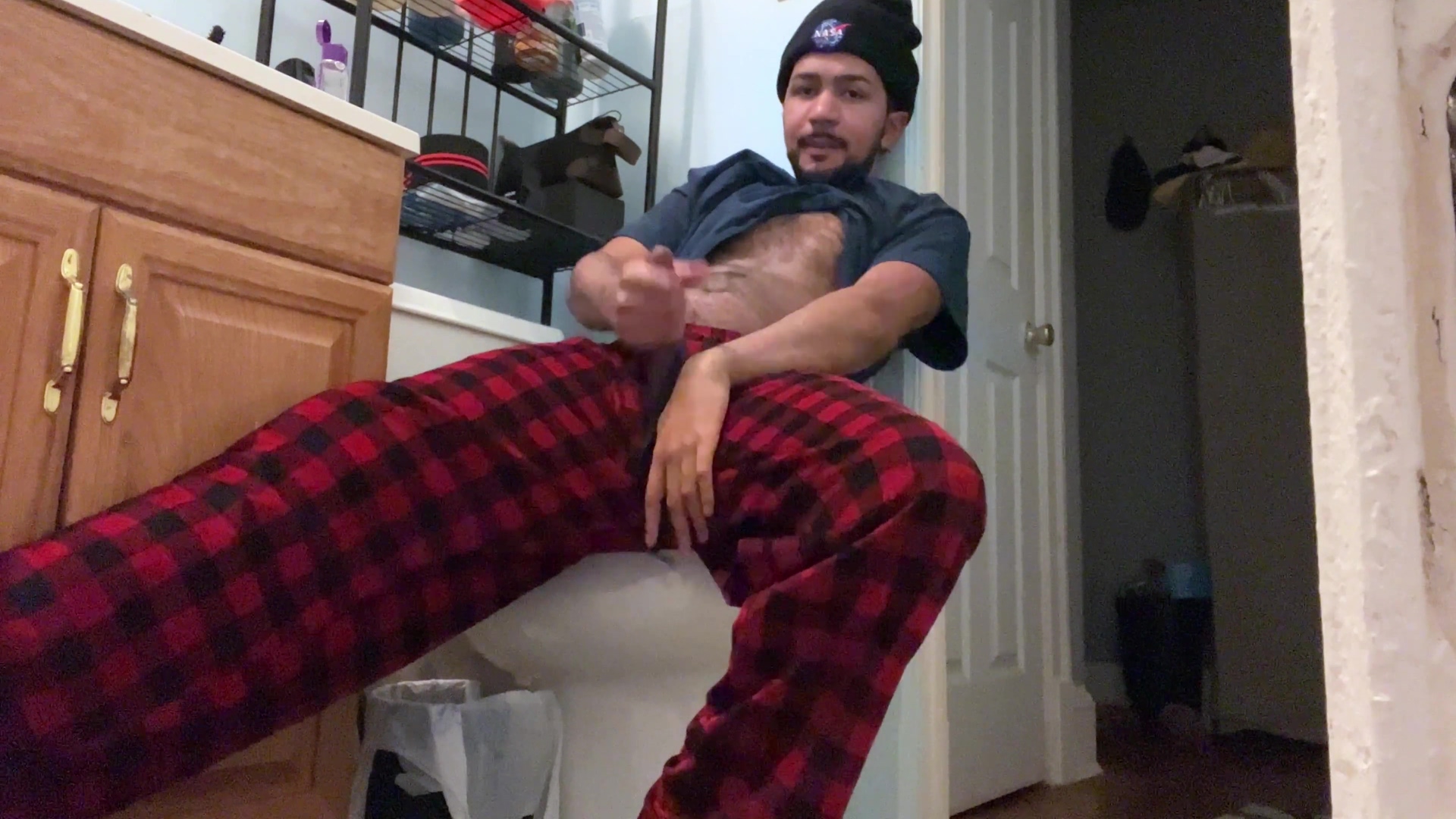 Giving My Dick Fast Hard Intense Strokes And Eating My Cum